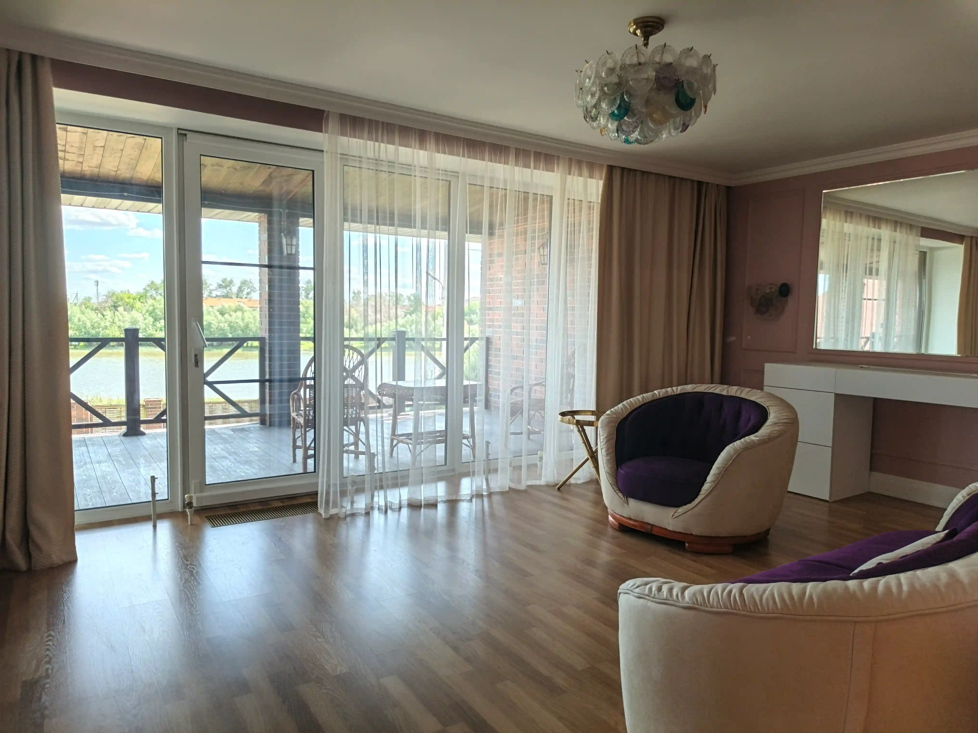 Дом Премиум Царев с участком, баней, летней кухней